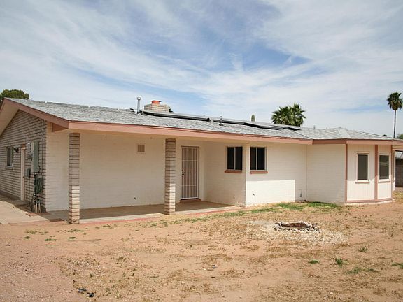 3rd image of 1149 E Delano Dr