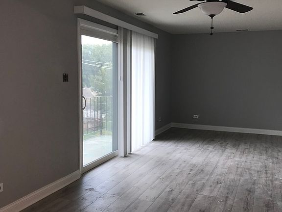4th image of 2727 W 111th St APT 3NE