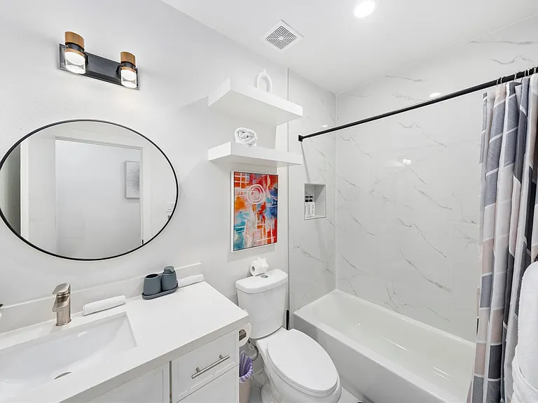 3010 Delano St — Photo 23