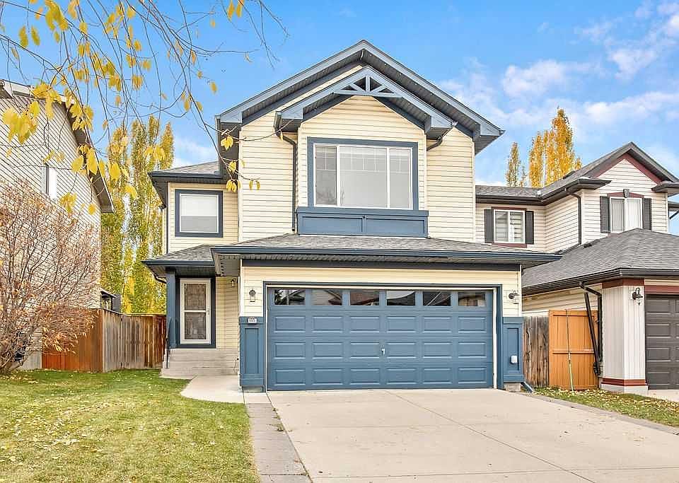 1st image of 195 E Cranwell Cres SE