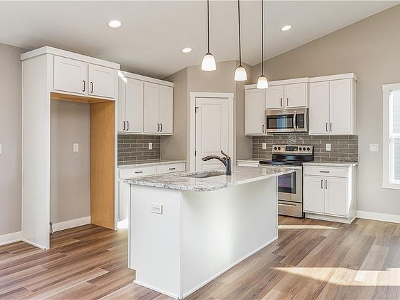 3rd image of 2020 NW 31st St