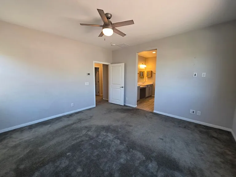 9852 Fisher Bay Ct — Photo 33