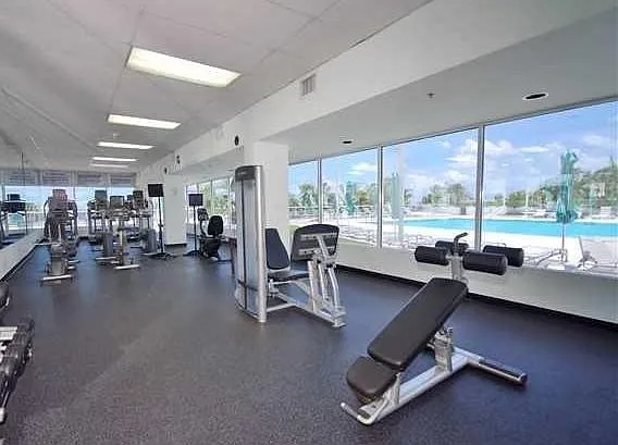 Studio, 500 sqft, $2,995 — Photo 4