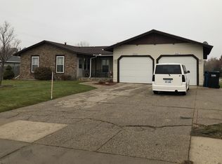 2011 60th St SE, Kentwood, MI 49508