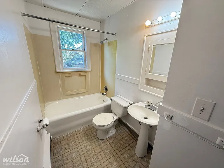1501 W Yakima Ave — Photo 9