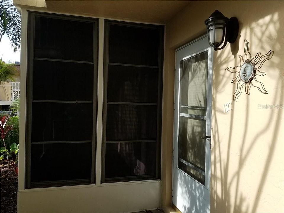 1st image of 210 Park Blvd N APT 127