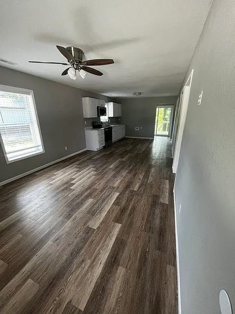 2 bed, 875 sqft, $1,550 — Photo 2
