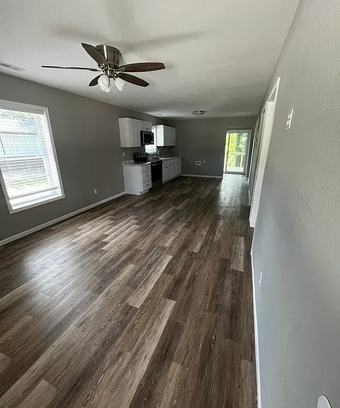 Living Room/Kitchen