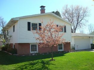 1017 Jefferson Pl, Kimberly, WI 54136