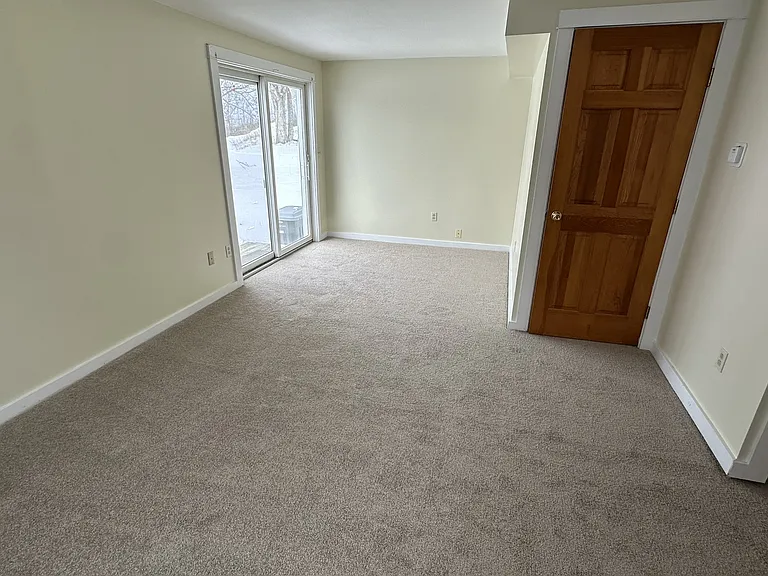 2692 Union St — Photo 18