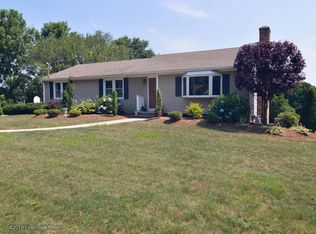 322 Comstock Pkwy, Cranston, RI 02921