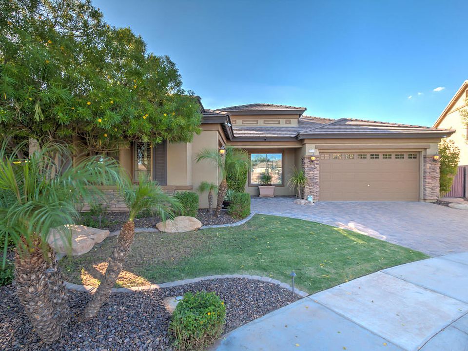 1st image of 1512 E Zion Way