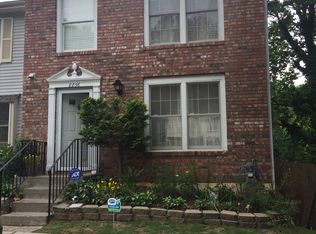 8856 Applegate Ln, Sandy Springs, GA 30350