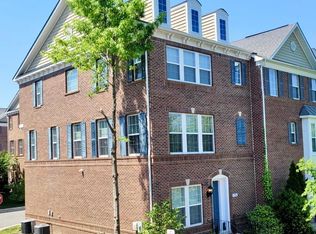 5780 Foley St, Alexandria, VA 22303