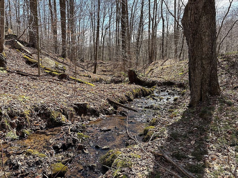 1st image of 353 Moody Hollow Rd
