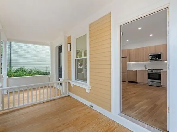 370 Orchard St #3, New Haven, CT 06511