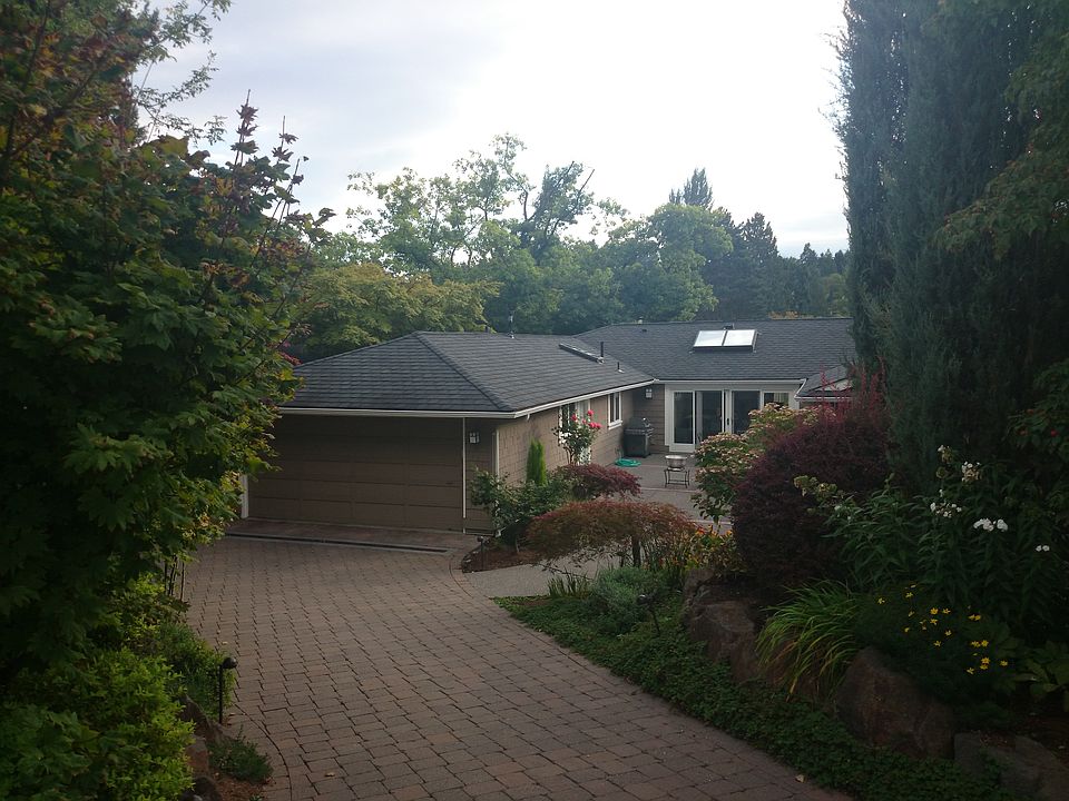 2nd image of 5410 NE Windermere Rd