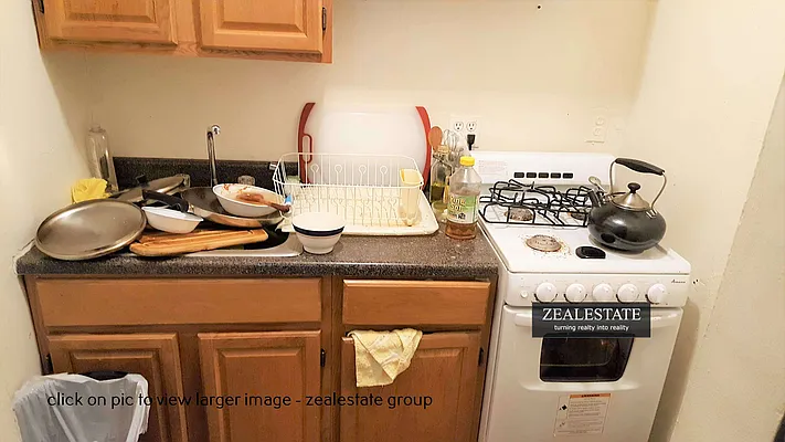 Rented by ZealEstate Group Inc | media 31
