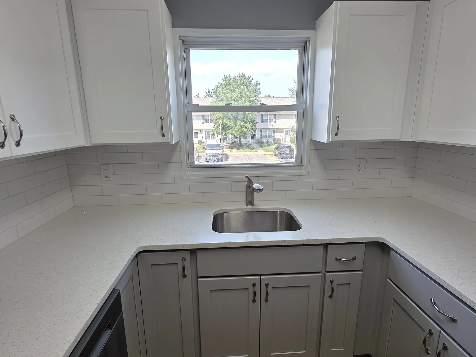 3 bed, 1700 sqft, $3,100 — Photo 4