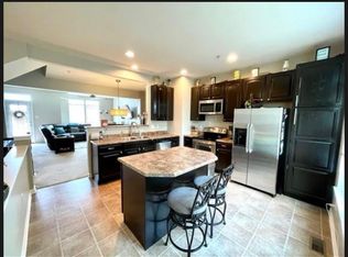 208 Hounslow Rd, Cranberry Township, PA 16066