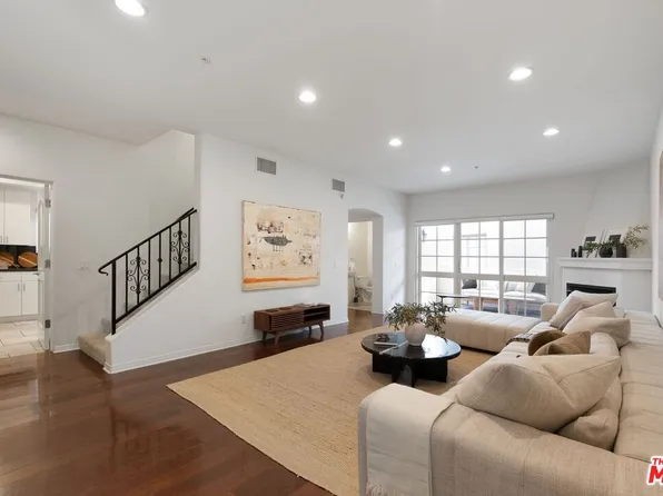 851 N San Vicente Blvd Room 124, West Hollywood, CA 90069