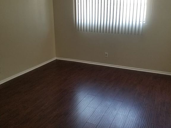 5th image of 10117 Gunn Ave APT F3