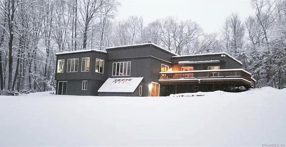 1st image of 70 Southworth Dr