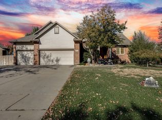 704 W Cornerstone Ct, Andover, KS 67002