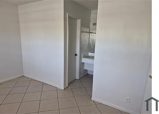 2 bed, $1,950 — Photo 2