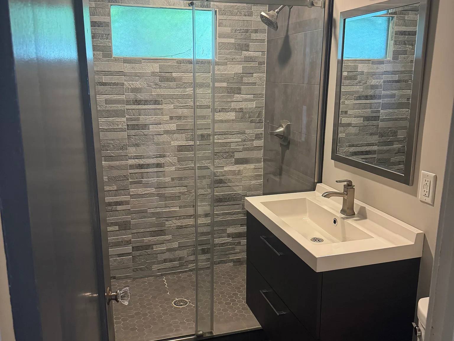2 bed, $1,450 — Photo 2