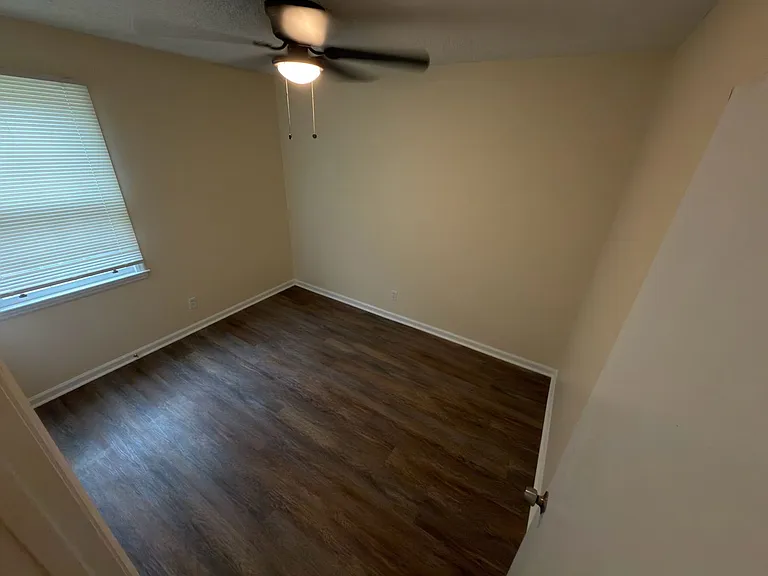1917 Kathleen Dr — Photo 12