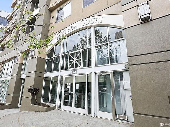4th image of 851 Van Ness Ave Unit 301