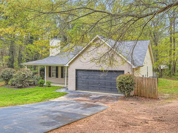 305 Ponderosa Trl, Jackson, GA 30233