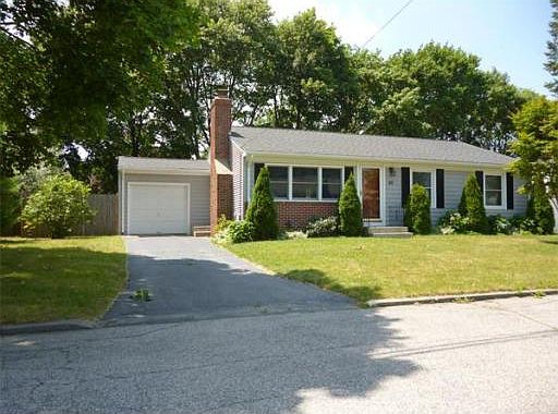 1st image of 49 Vista Dr