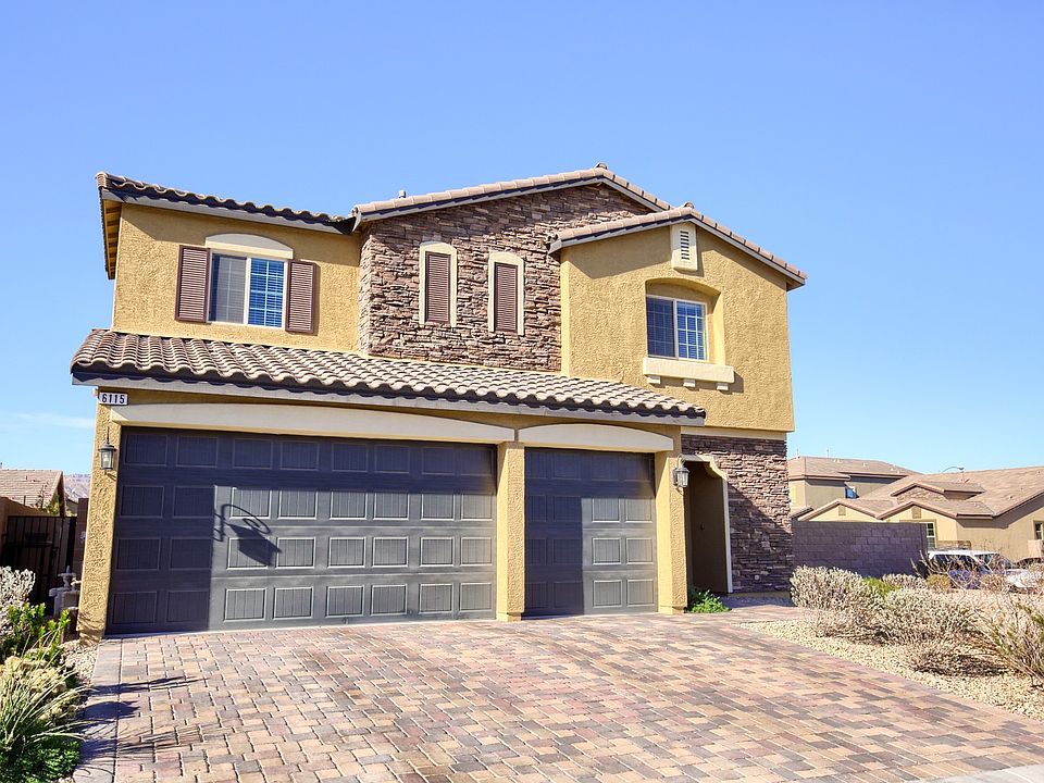 Largest Lot in Subdivision. 