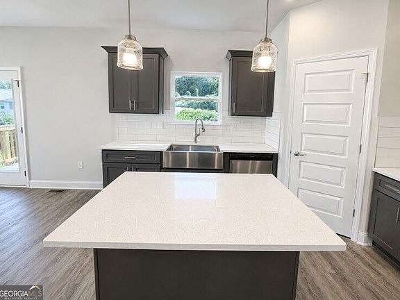 4th image of 660 Bald Ridge Cir