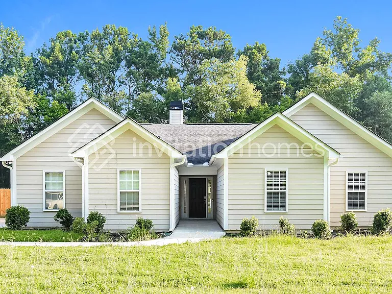 475 Hunnicutt Rd SE — Photo 1