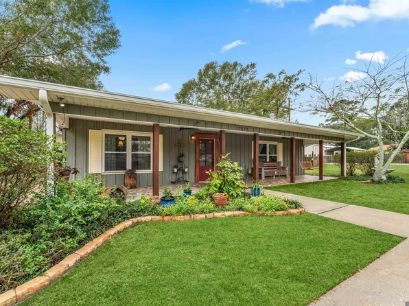 17473 Summerfield Rd N, Prairieville, LA 70769