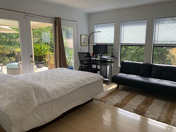 4th image of 28215 Via Acero St #1