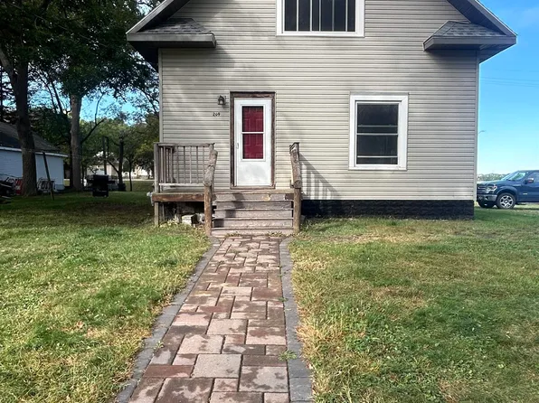 209 N 1st St, Terril, IA 51364