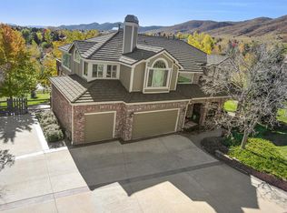 6 Shining Oak Dr, Littleton, CO 80127