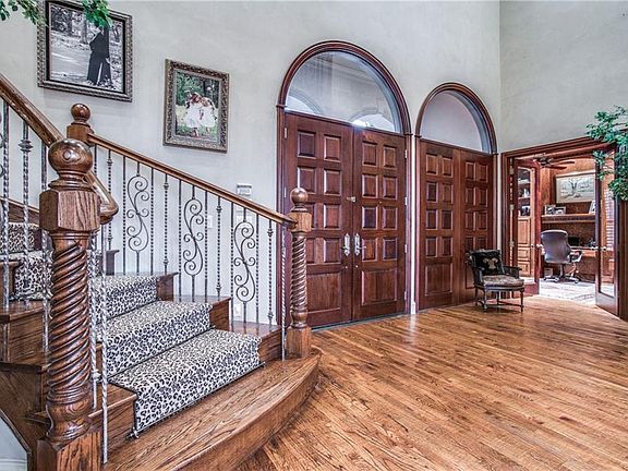 4th image of 4215 Saint Andrews Blvd