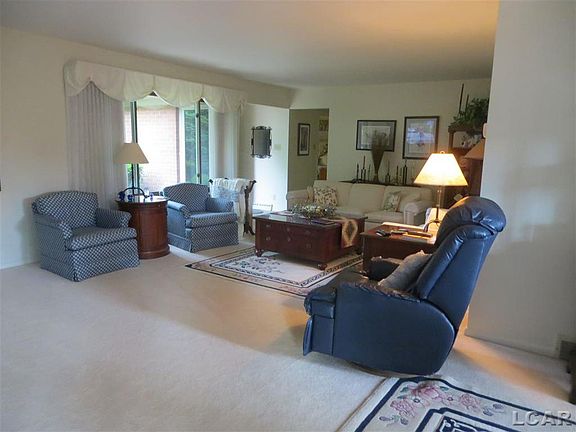 3rd image of 1014 Red Mill Dr