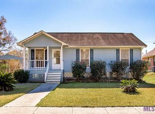 4242 Burgess Dr, Baker, LA 70714