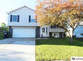 3111 Lone Tree Rd, Bellevue, NE 68123