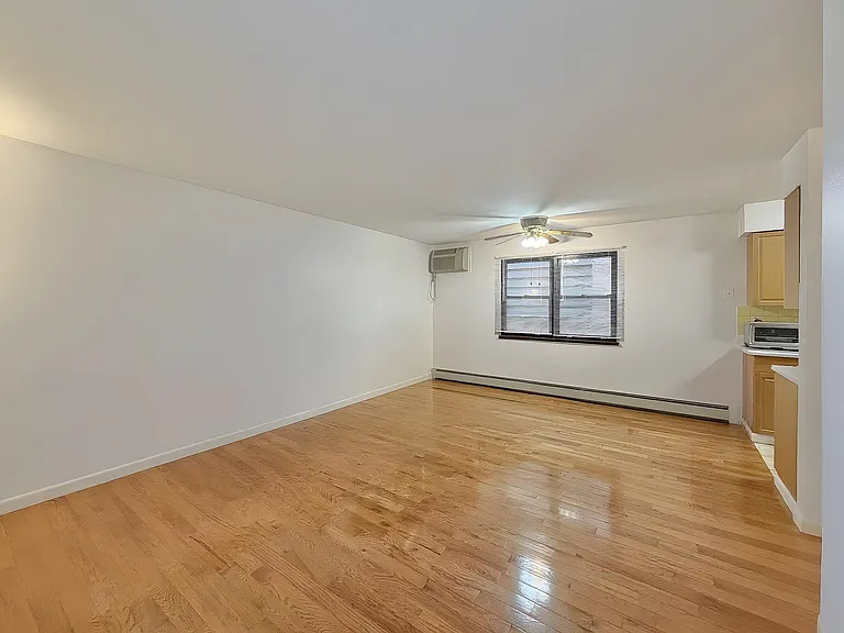 56 68th St #3 — Photo 7