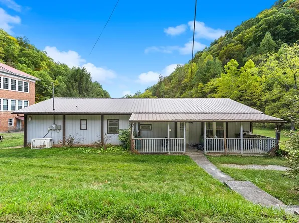 135 Sorrel Creek Ln, Gate City, VA 24251