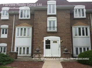 4062 Charleston Rd APT 2E, Matteson, IL 60443