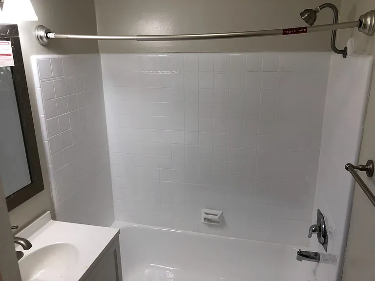621 Midvale Avenue — Photo 33
