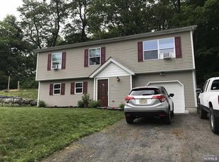 30 Riverside Rd, Hewitt, NJ 07421